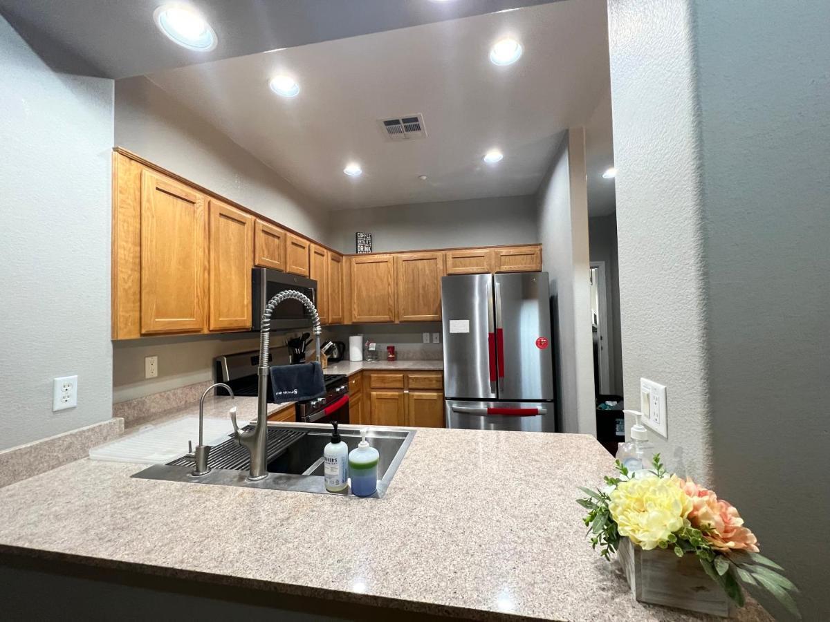 Apartment Gate Dual Master Office And Dog Park 30 Days Minimun Las Vegas