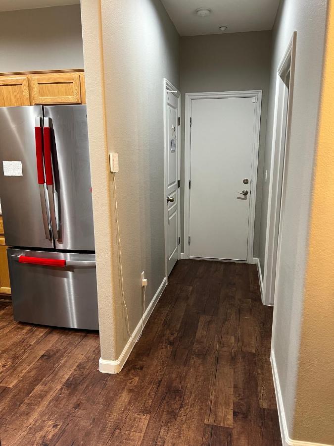 Gate Dual Master Office And Dog Park 30 Days Minimun Apartment Las Vegas