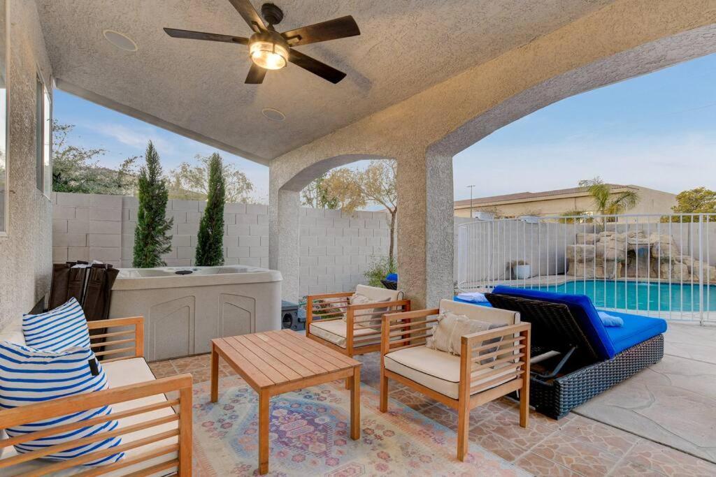 Beautiful 5br W/king Beds, Pool & Hot Tub, Games Ferienhaus Las Vegas