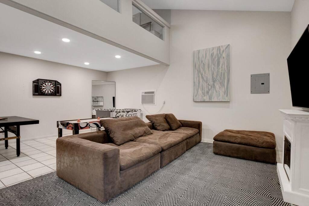 Beautiful 5br W/king Beds, Pool & Hot Tub, Games Ferienhaus Las Vegas