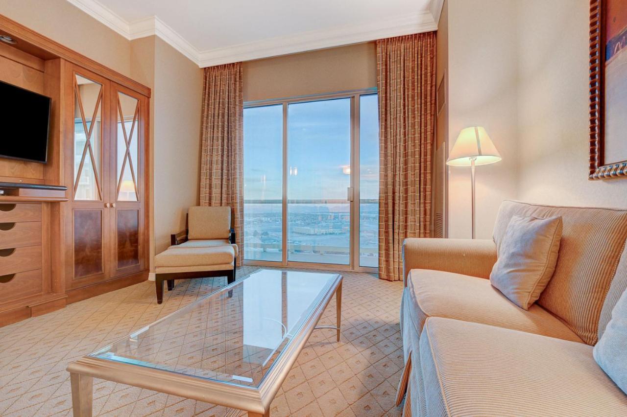 29Th Ph Mgm Signature Suite With A Massive Balcony Aparthotel