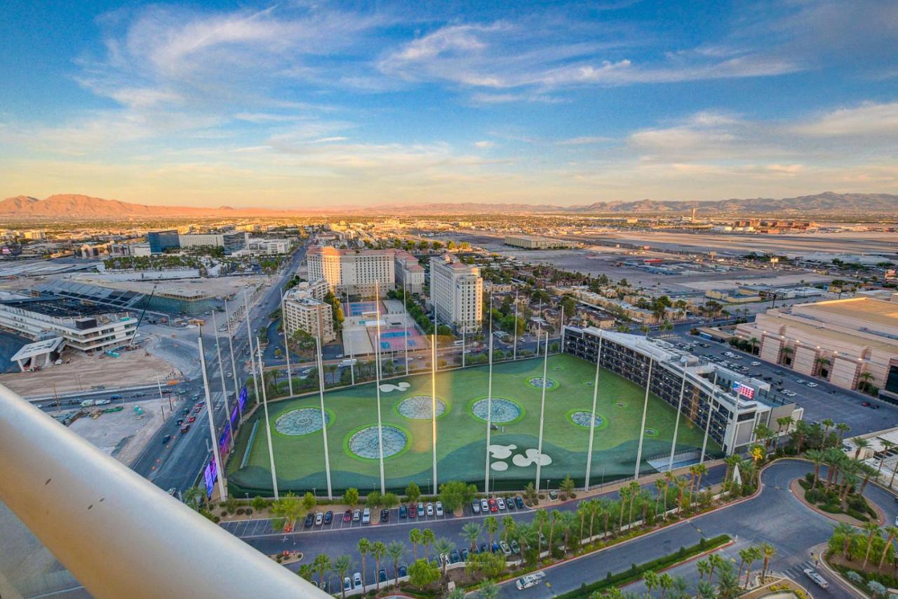 29Th Ph Mgm Signature Suite With A Massive Balcony