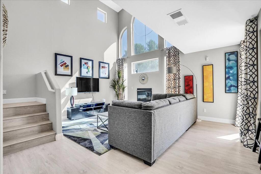 Holiday home Gorgeous And Spacious Home! Las Vegas