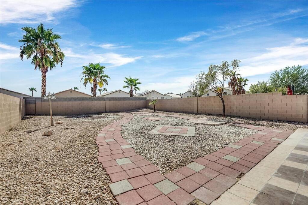 Gorgeous And Spacious Home! *