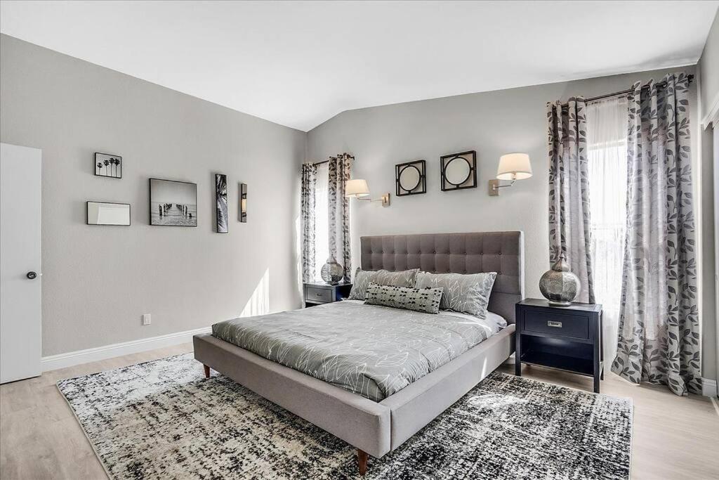 Gorgeous And Spacious Home! Holiday home *