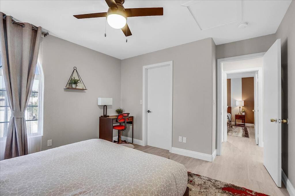 Gorgeous And Spacious Home! * Las Vegas