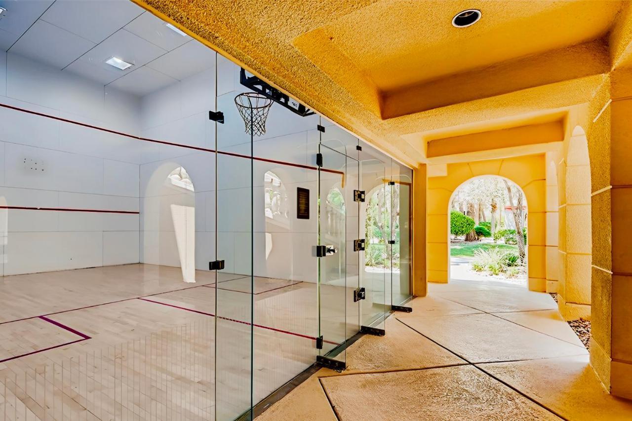 Fabulous Penthouse: Vegas Strip View With Amenities Apartment Las Vegas