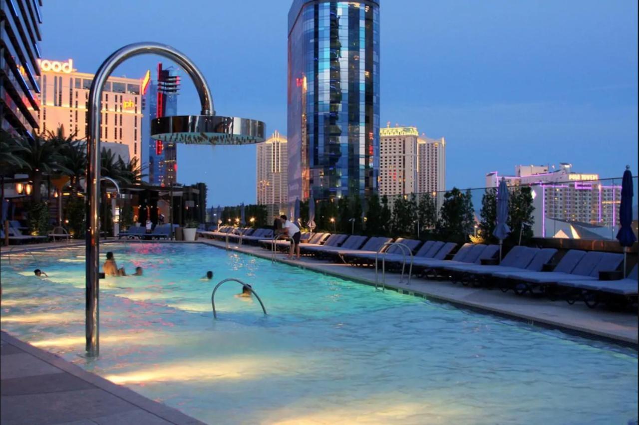 Penthouse On The Strip - 6 Comfy Beds!!! *