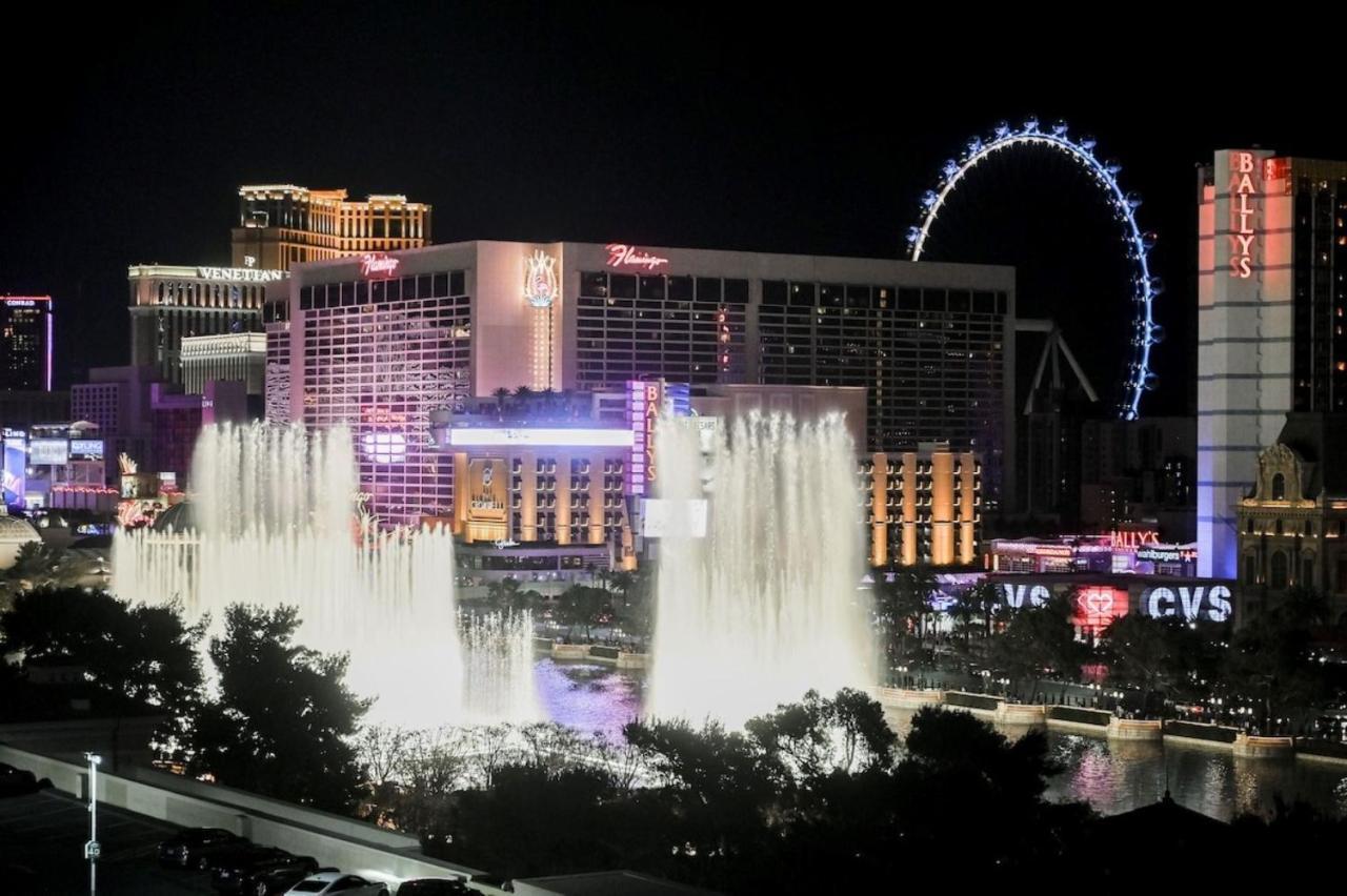 Penthouse On The Strip - 6 Comfy Beds!!! * Las Vegas