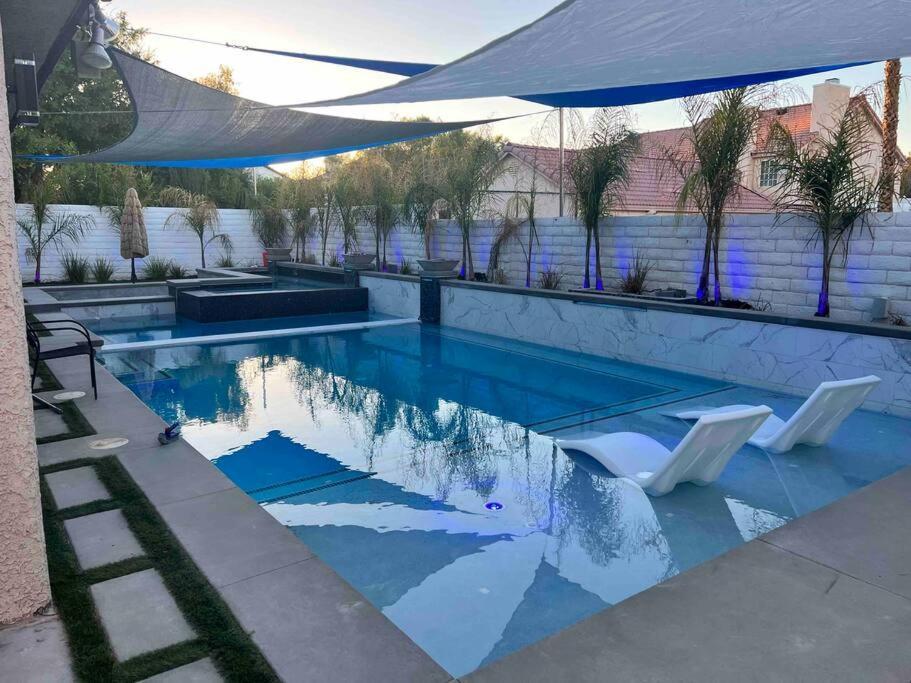 Villa Plush Vegas Retreat 5 Min From Strip Las Vegas