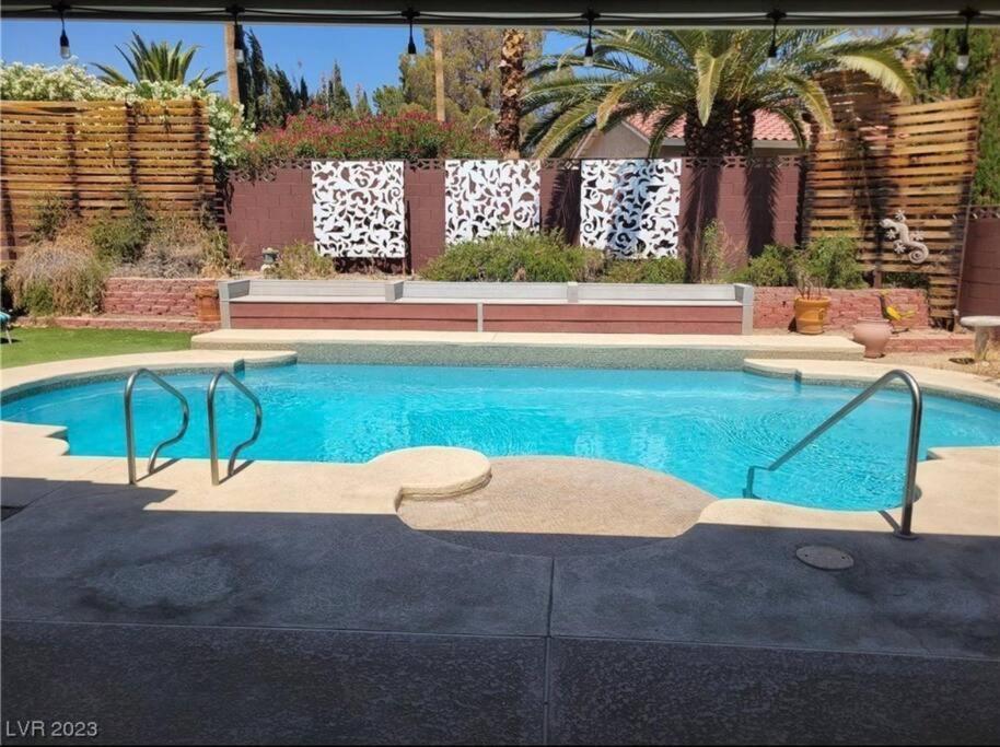 4 Miles To Strip / Big House With Pool Las Vegas