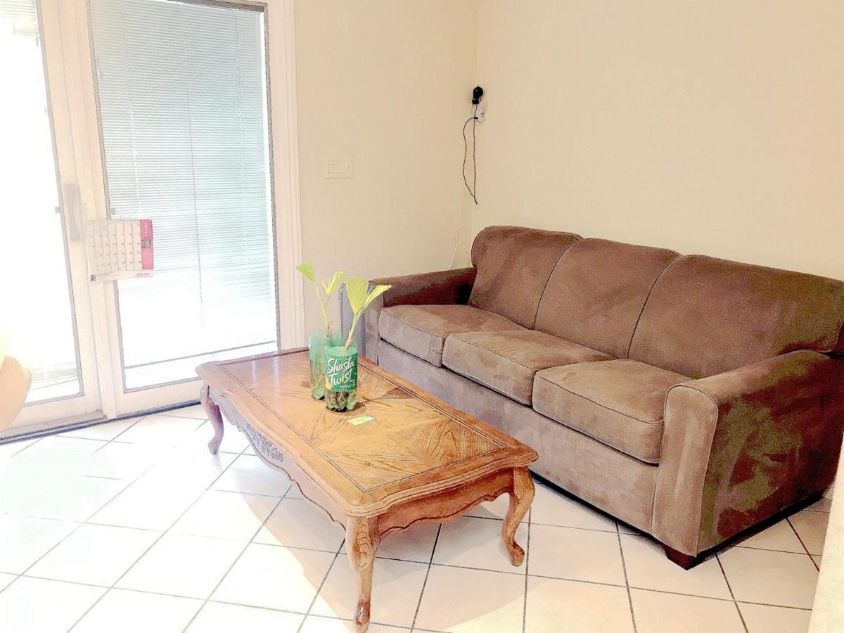 New Bedroom Queen Size Bed At Vegas For Rent-4 Homestay