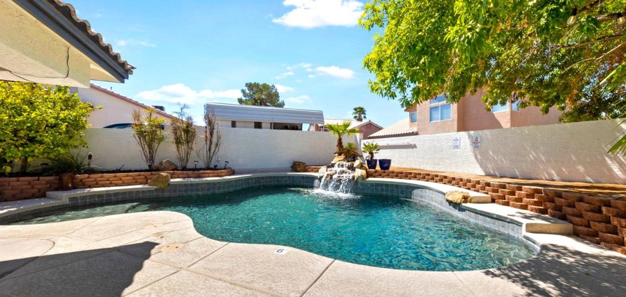 Ultimate Vacation: A Luxurious Oasis With A Pool! Las Vegas