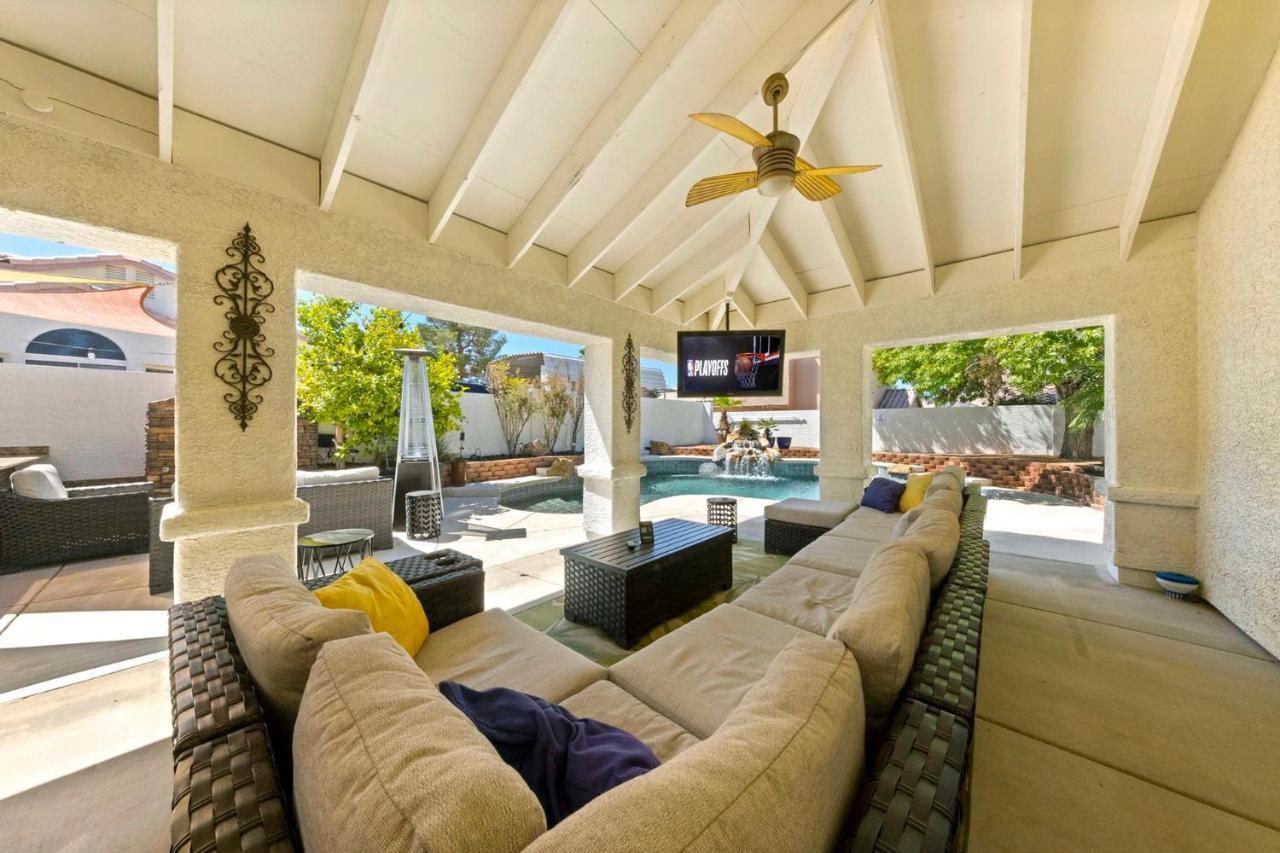 Holiday home Ultimate Vacation: A Luxurious Oasis With A Pool!