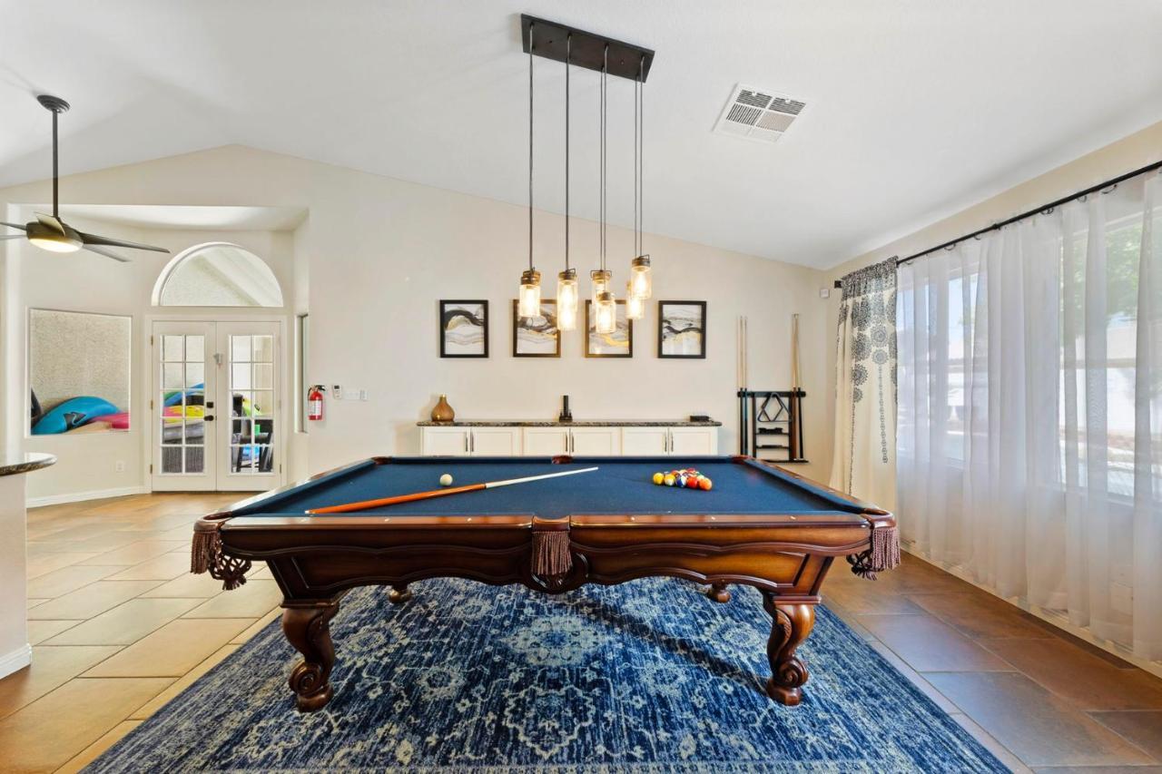 Ultimate Vacation: A Luxurious Oasis With A Pool! Las Vegas