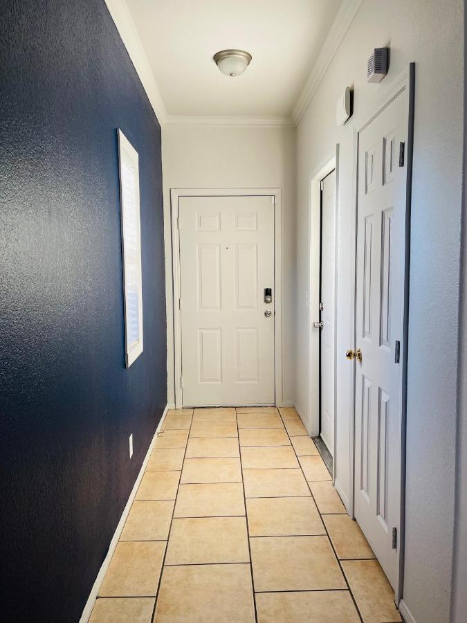 3br King Suite/near Strip/wi-fi Holiday home *