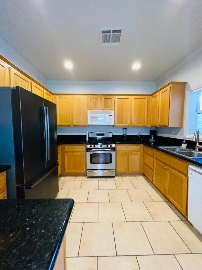 3br King Suite/near Strip/wi-fi Holiday home