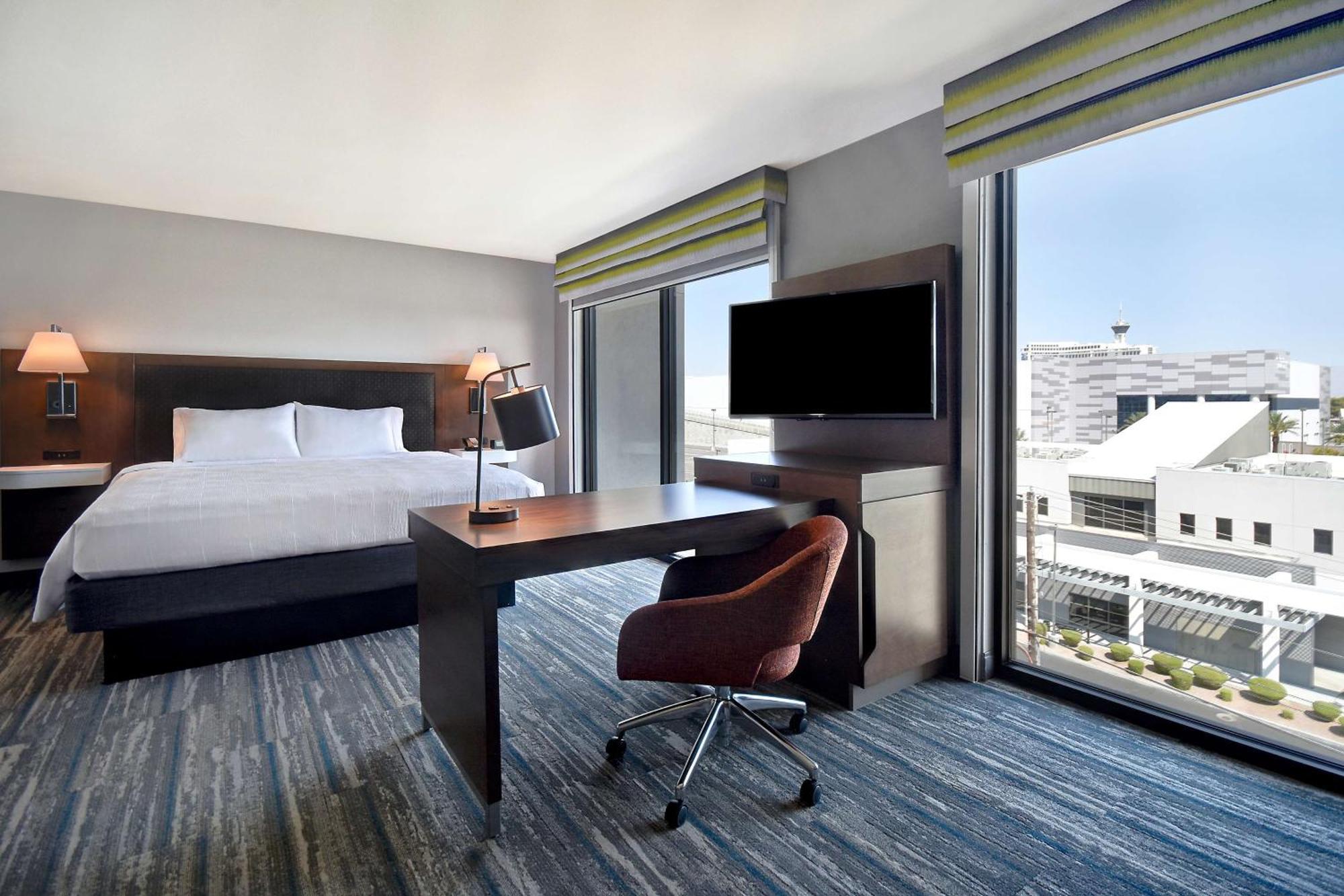 Hotel Hampton & Vegas Convention Center - No Fee
