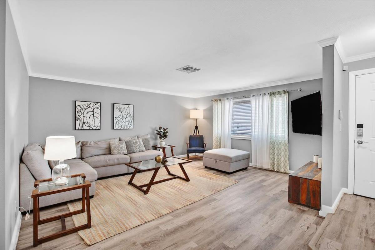 3br, 1 Story W Hot Tub, Grill, Sleeps 6 Holiday home Las Vegas