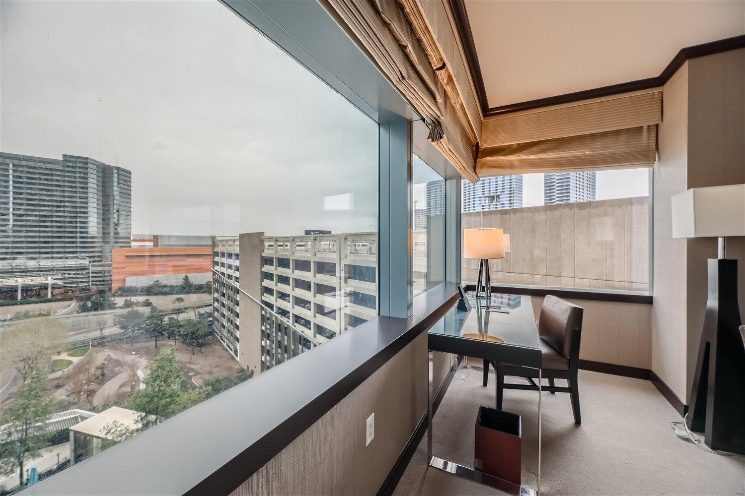 Corner At Vdara And Apartment *