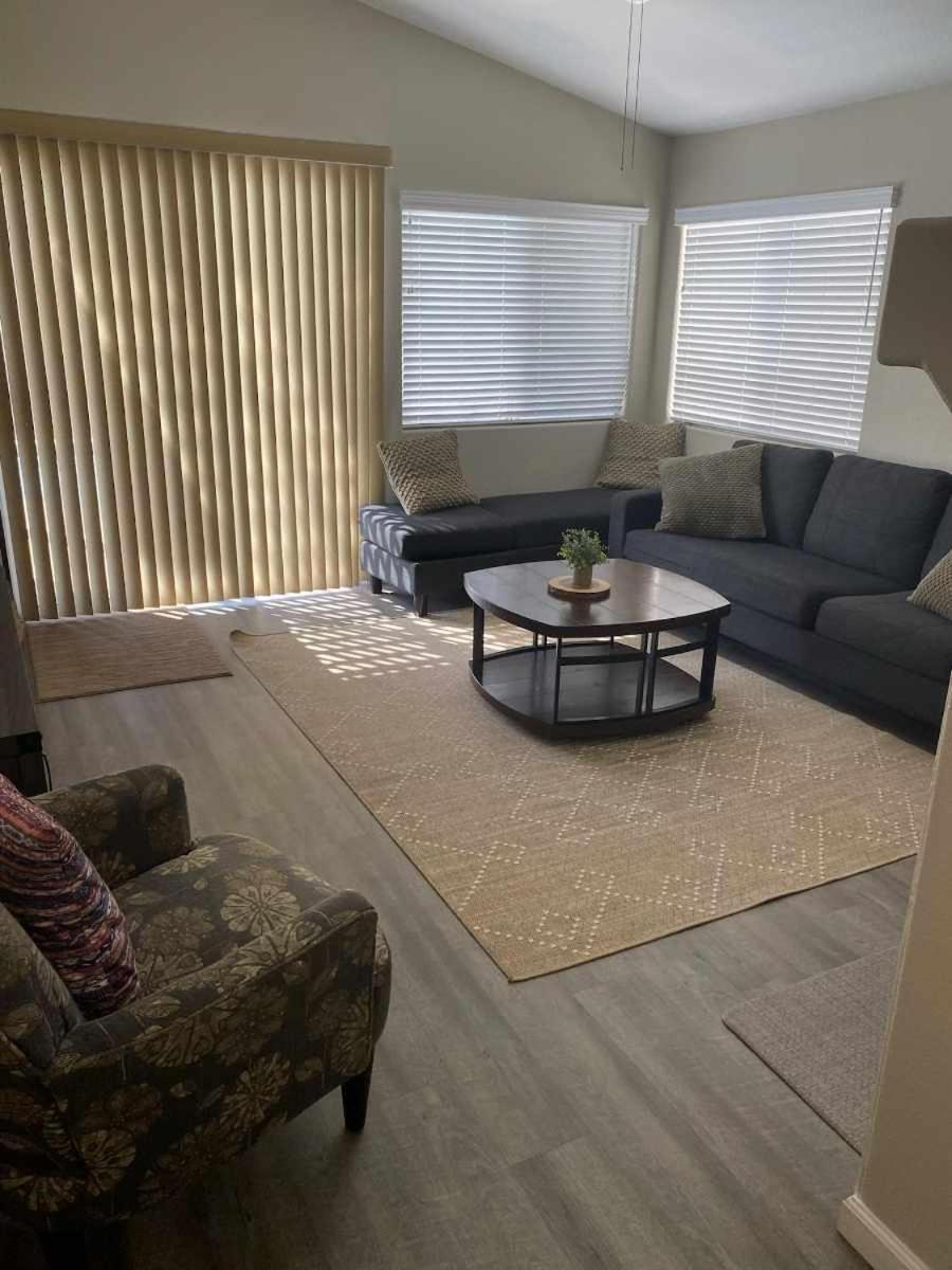 Holiday home New Beautifully Remodeled In Vegas *