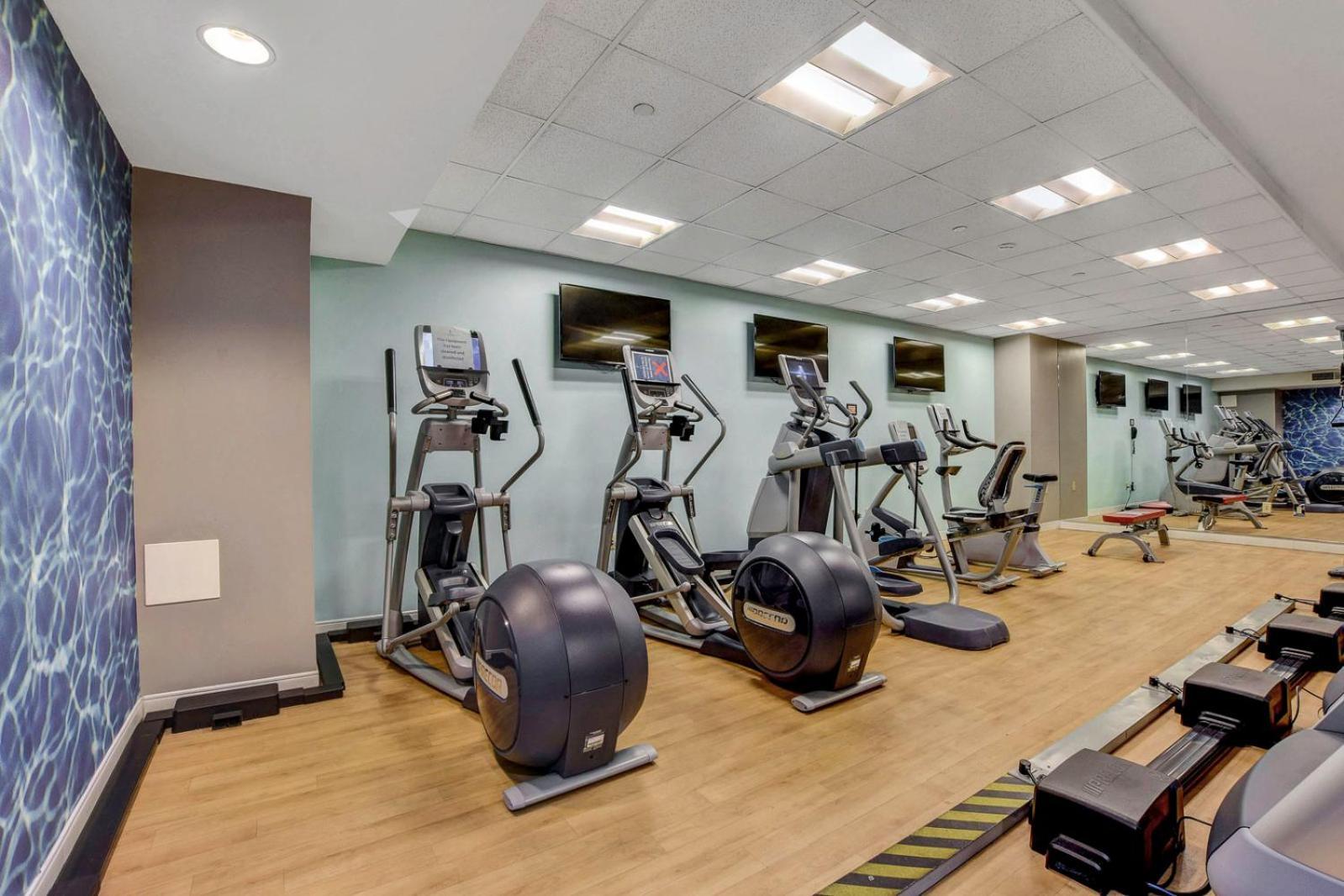 Diligence At The Platinum - No Fees And Free Parking Aparthotel