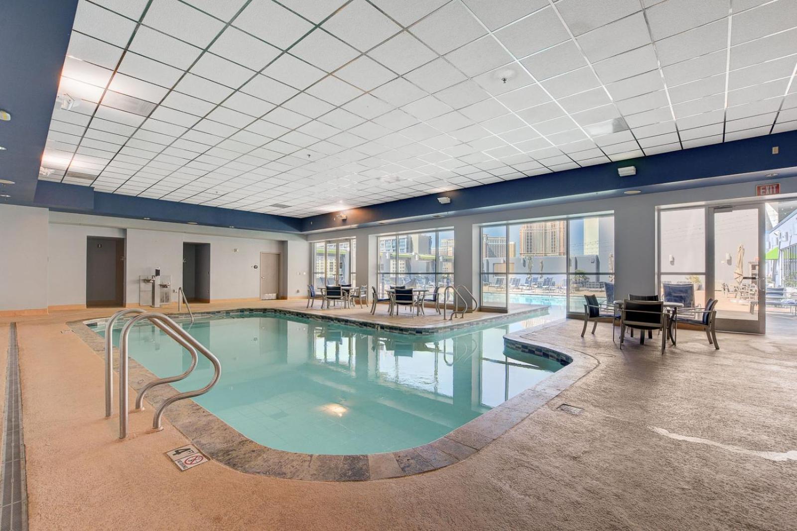 Diligence At The Platinum - No Fees And Free Parking *