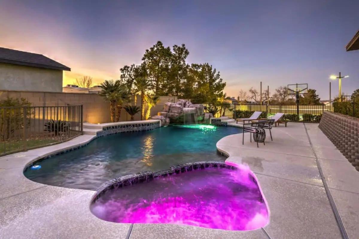 Luxurious 7br Mansion W Pool, Gym, & Casita * Las Vegas