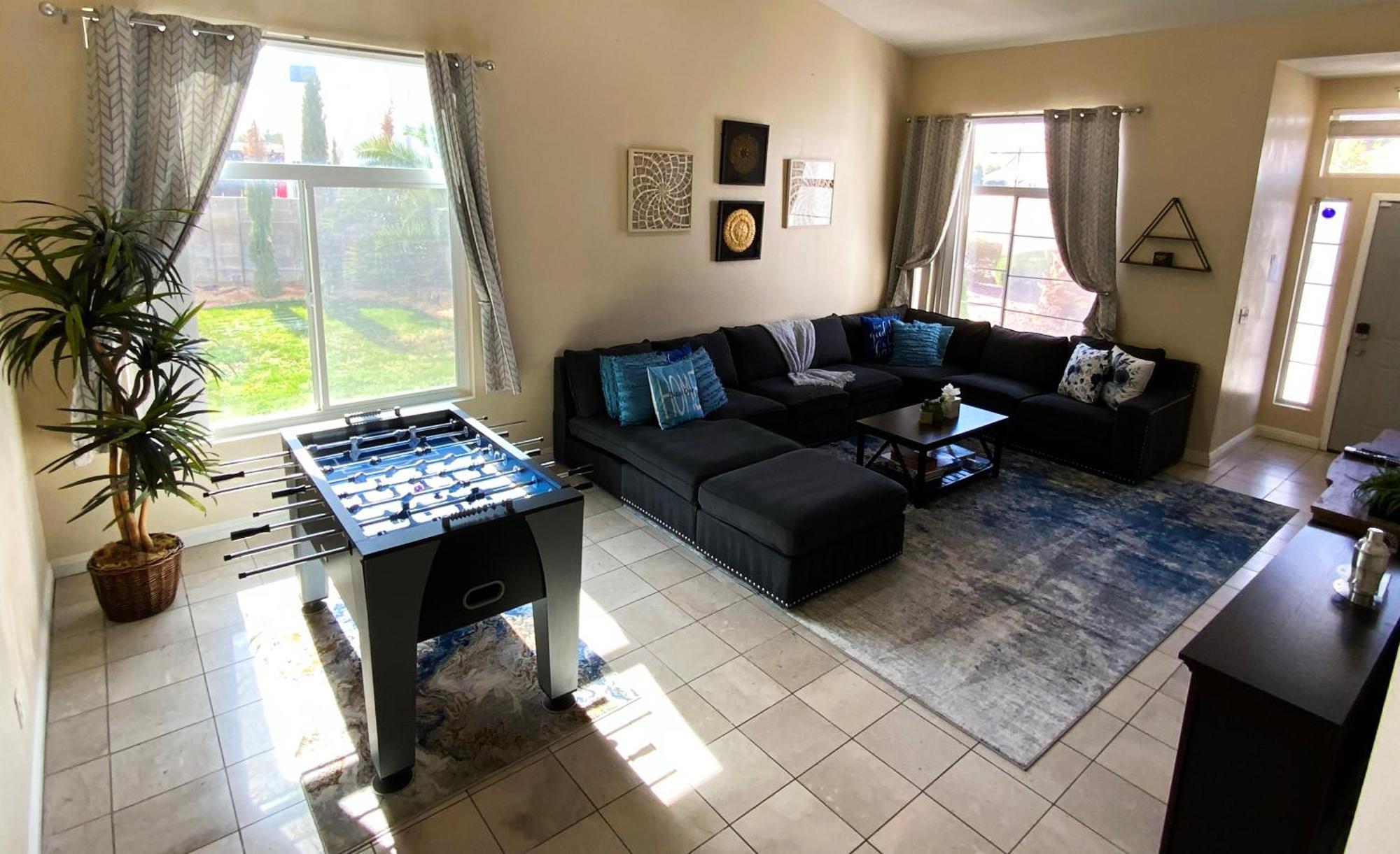 Holiday home Vegas Getaway, Pool, Basket Ball, Games, Cook *