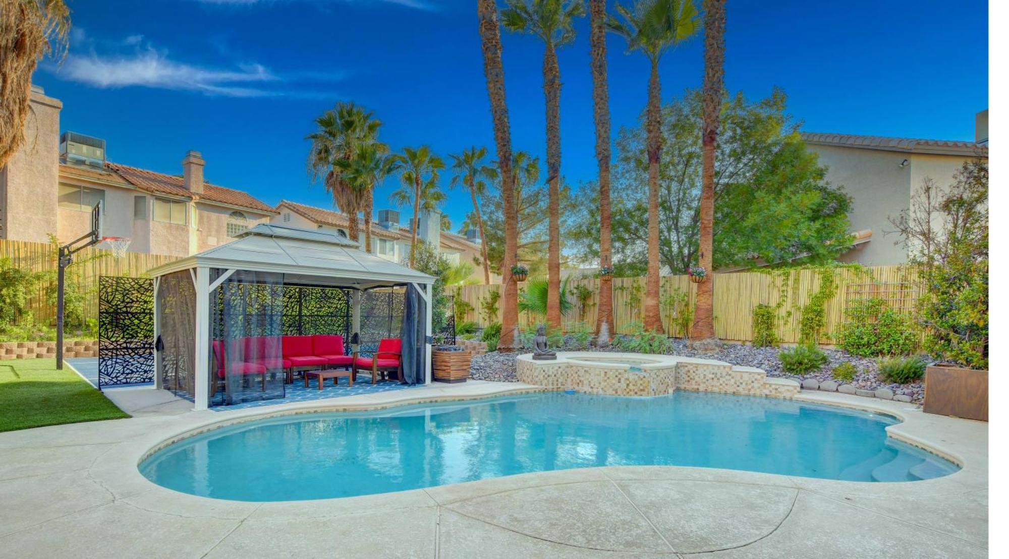 Holiday home Buddha Play Modern With Pool & Sauna Near Vegas Strip *