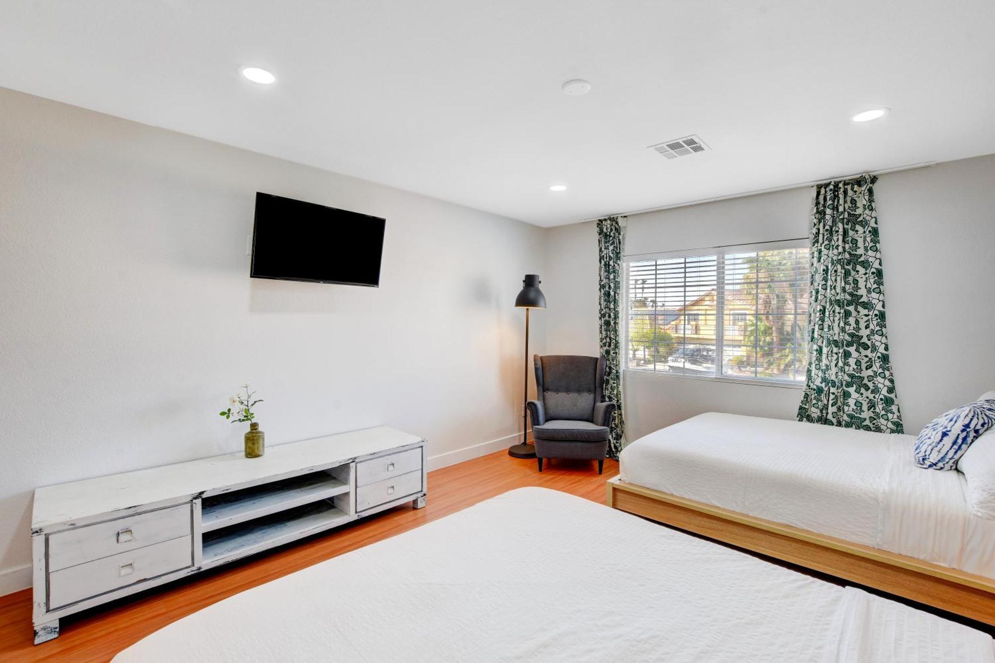Buddha Play Modern With Pool & Sauna Near Vegas Strip Holiday home