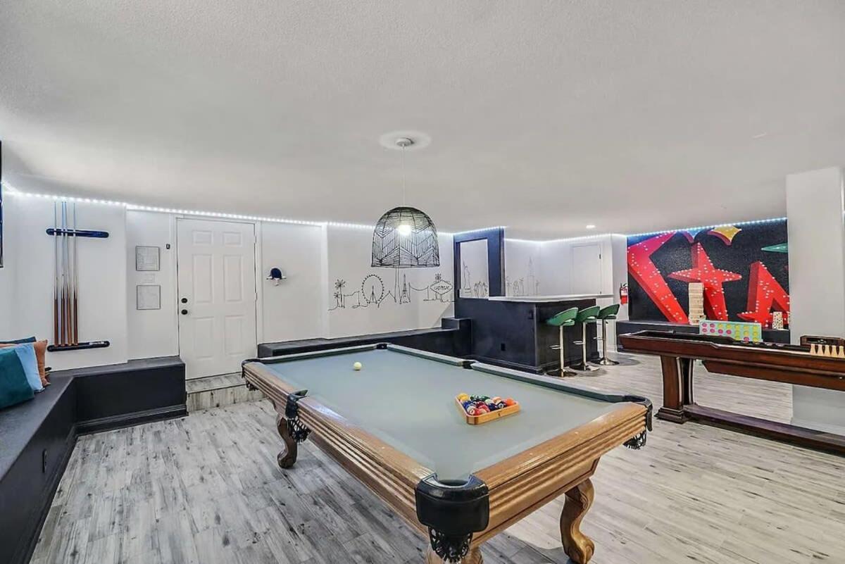 Luxurious 7br Mansion W Pool, Gym, & Casita Villa Las Vegas