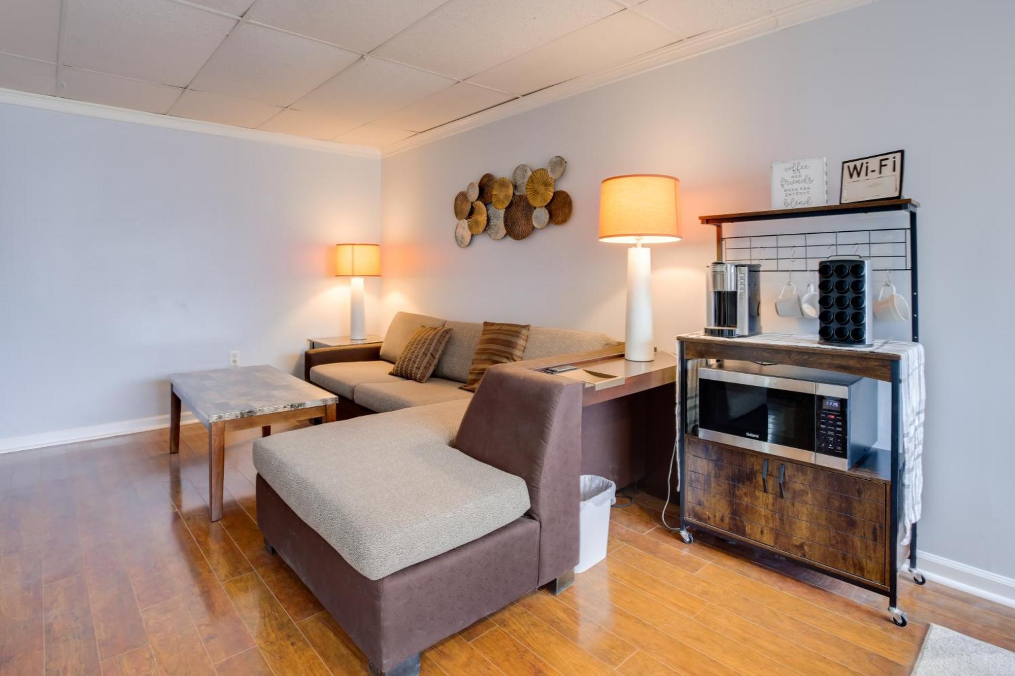 Cozy Vegas Casita About 3 Mi To Vegas Strip!