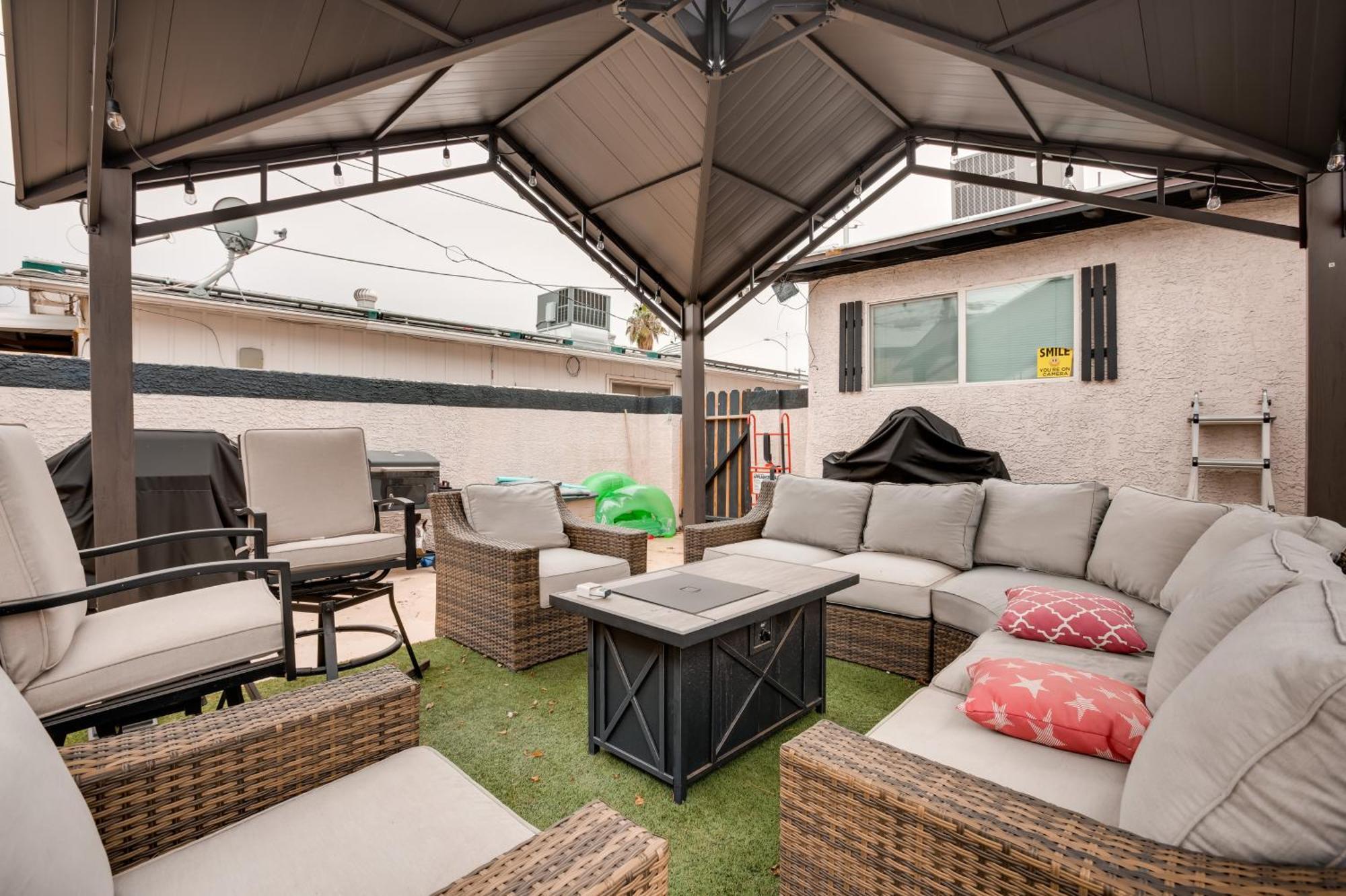 Cozy Vegas Casita About 3 Mi To Vegas Strip! Holiday home