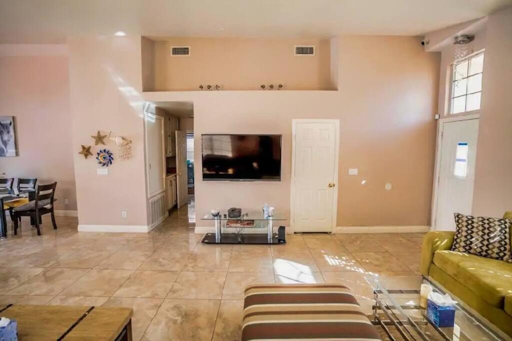 Pet Friendly Rancher With Pool/sw Vegas * Las Vegas