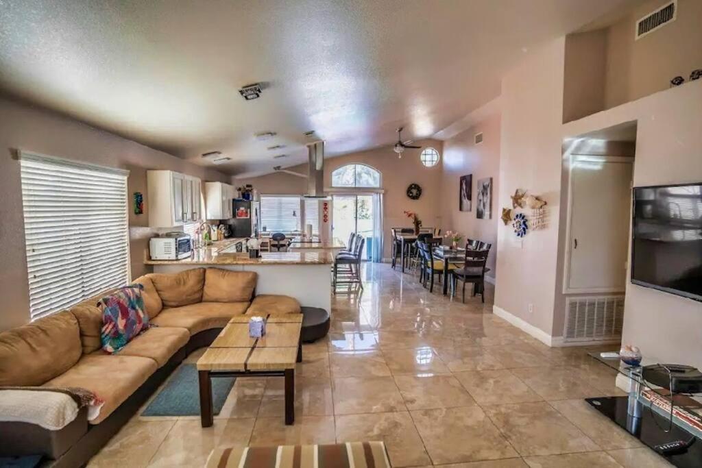 Pet Friendly Rancher With Pool/sw Vegas *