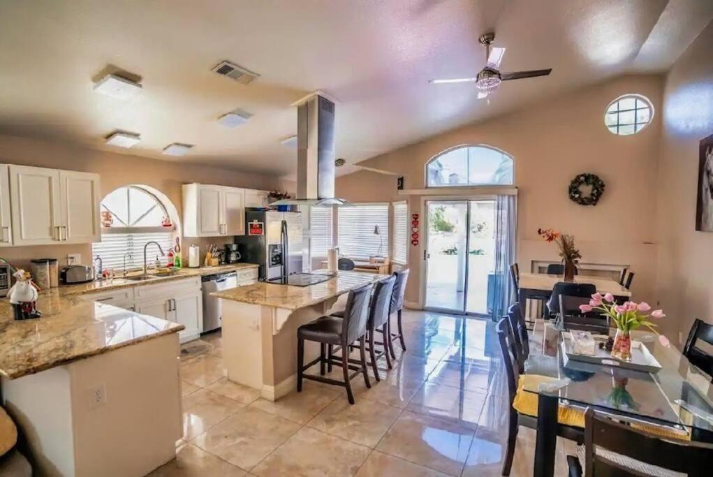 Pet Friendly Rancher With Pool/sw Vegas Las Vegas
