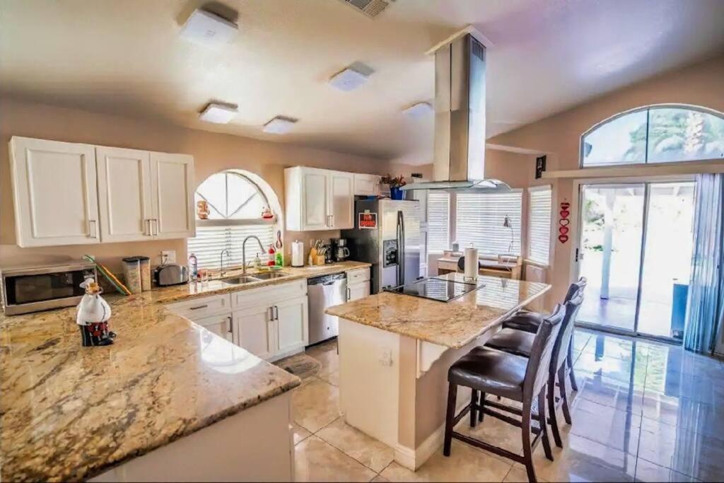 Pet Friendly Rancher With Pool/sw Vegas *