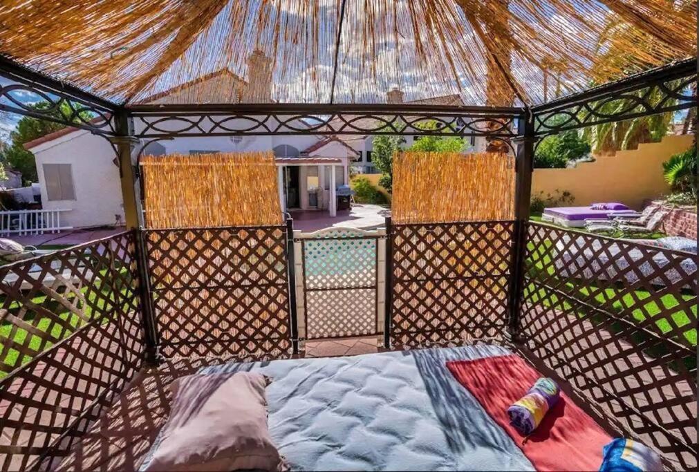 Pet Friendly Rancher With Pool/sw Vegas Villa
