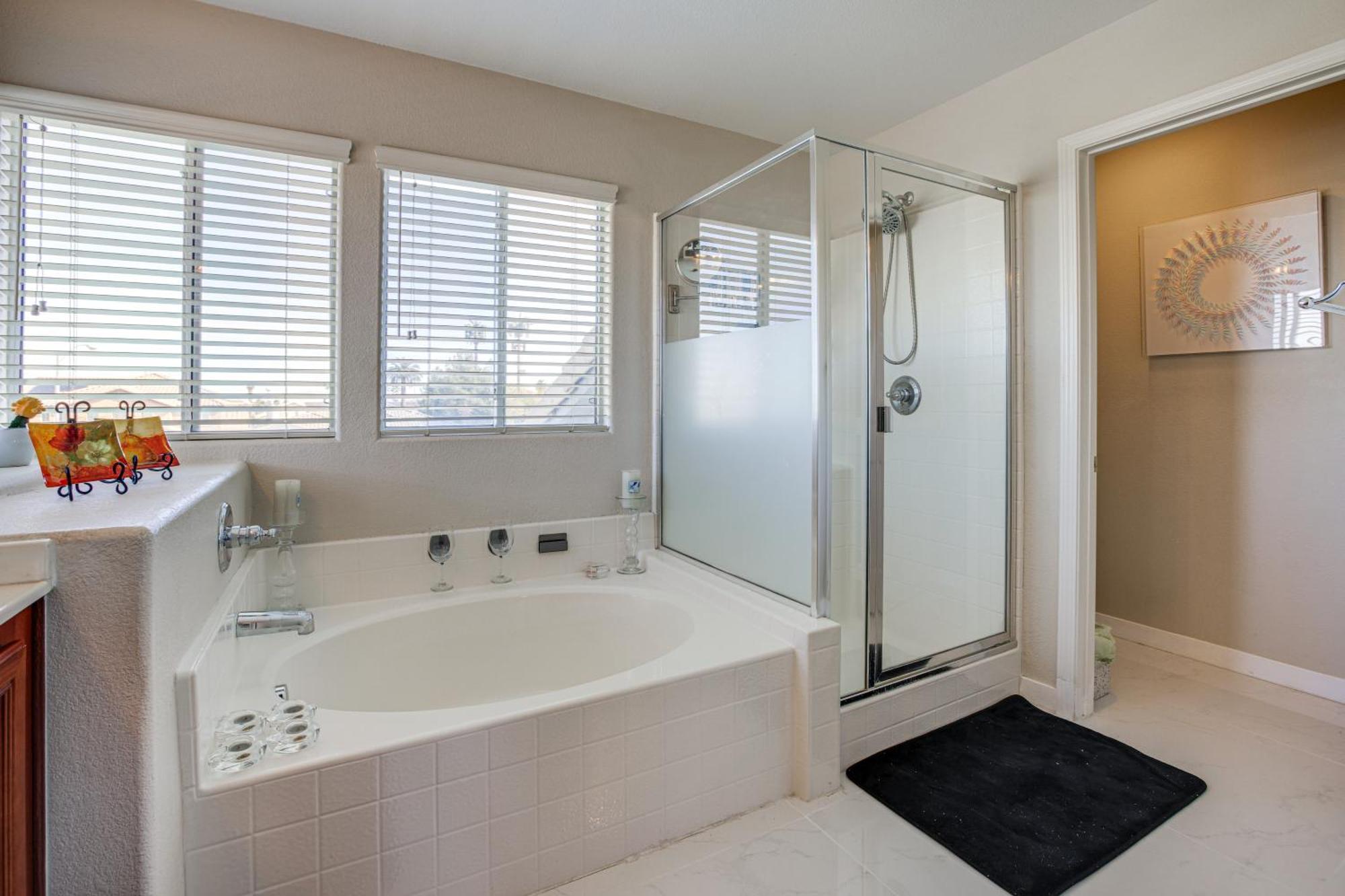 Holiday home Luxe Henderson Retreat With Pool - 13 Mi To Strip! *