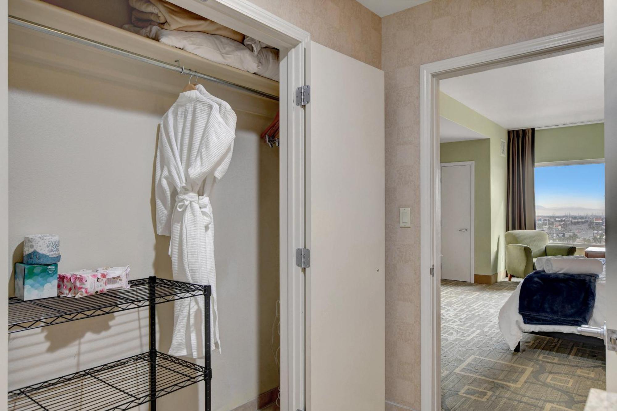 Aparthotel Diligence At The Platinum - No Fees And Free Parking Las Vegas