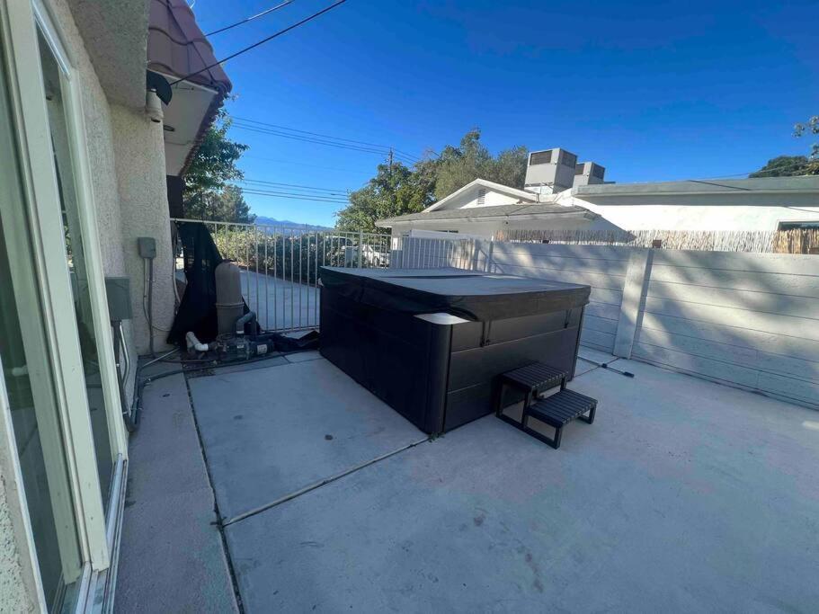 The Peacock - 8 Bdr 4 Bth 14 Bds * Las Vegas