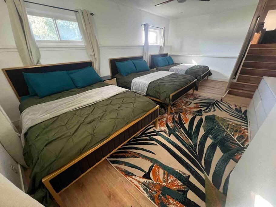 The Peacock - 8 Bdr 4 Bth 14 Bds Villa