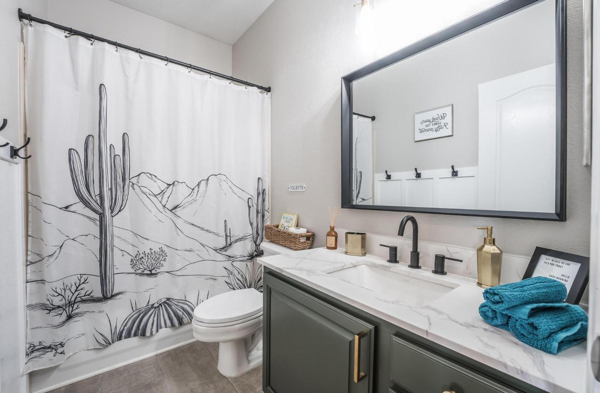 Vegas-style Desert Luxury: Themed Bedrooms, Game Room, Fire Pit & Jacuzzi. Only 20 Min To The Strip! Villa *