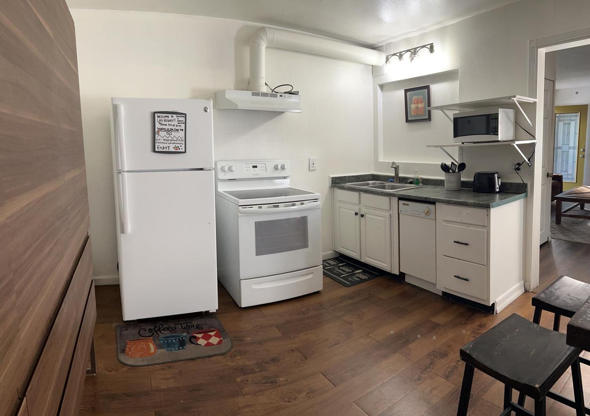 Apartment Very Cute And Comfy *