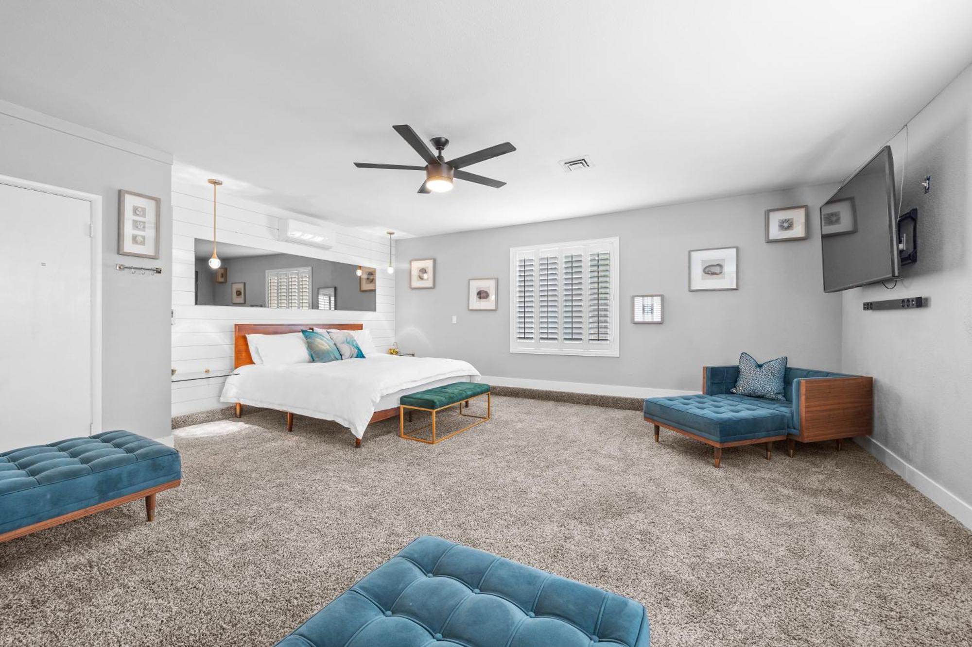 Holiday home Close To Strip, King Beds, Pool, Bbq, Modern Las Vegas