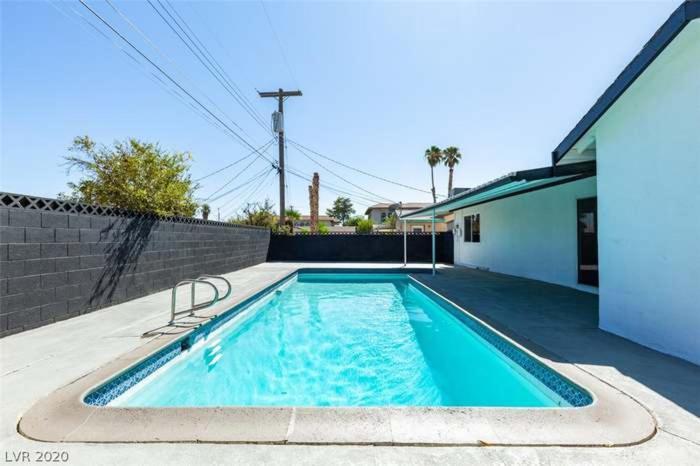 Close To Strip, King Beds, Pool, Bbq, Modern Las Vegas