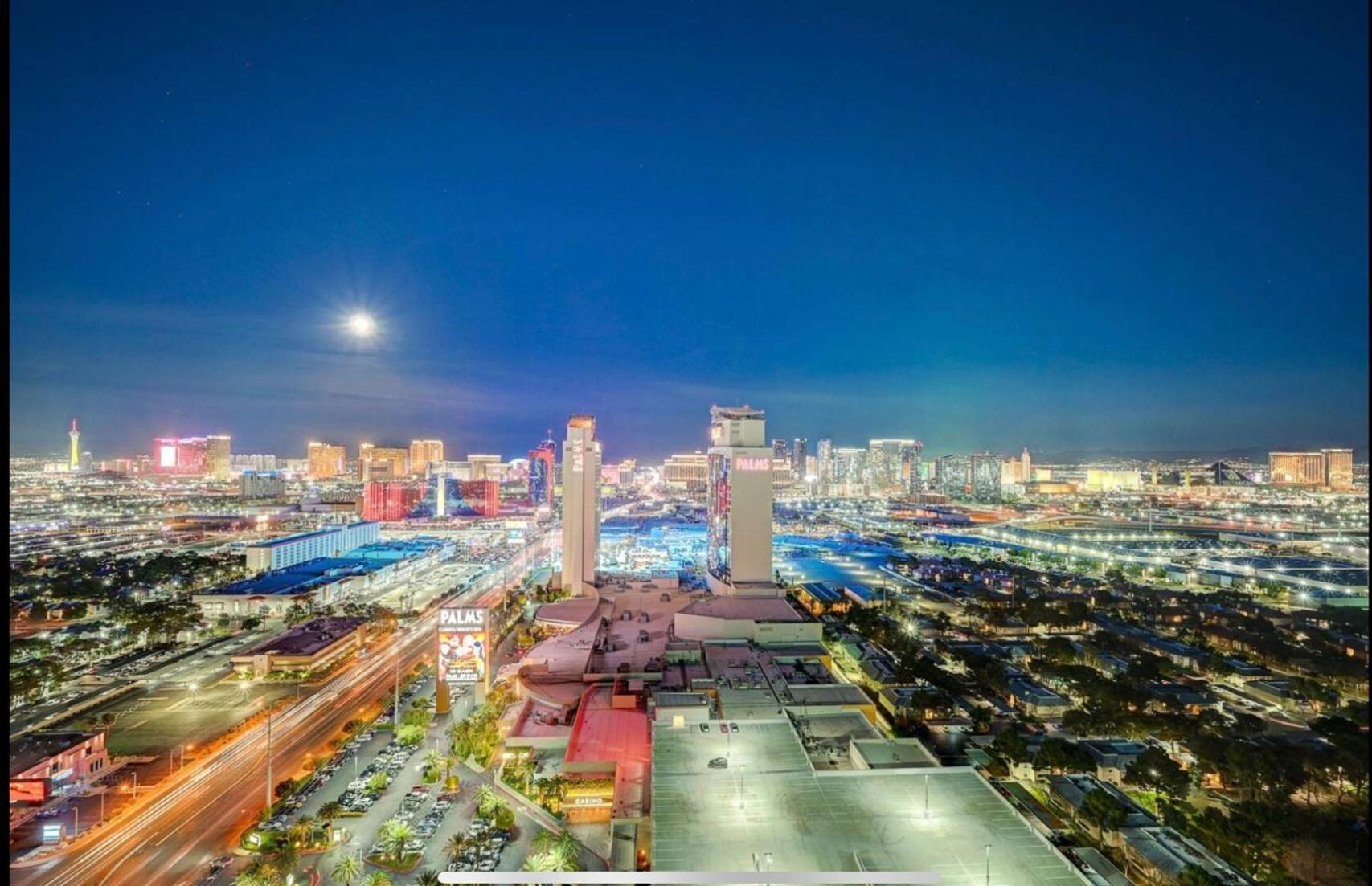 Palms Place Residential Tower Hotel 5*