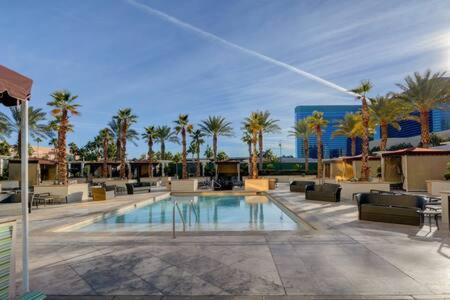 Mgm Signature-07-802 1br 2ba Balcony Las Vegas