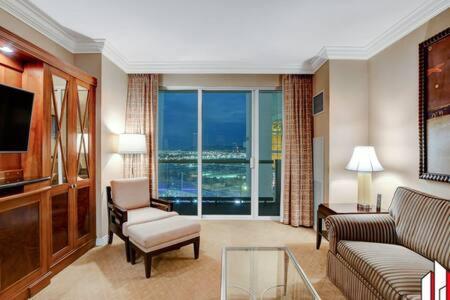 Mgm Signature-07-802 1br 2ba Balcony Las Vegas